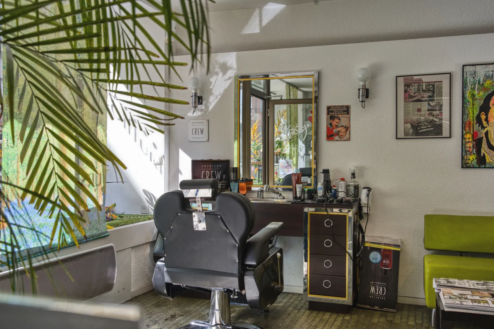 Poste Travail Chaise — Figaro Coiffure Châtel-St-Denis