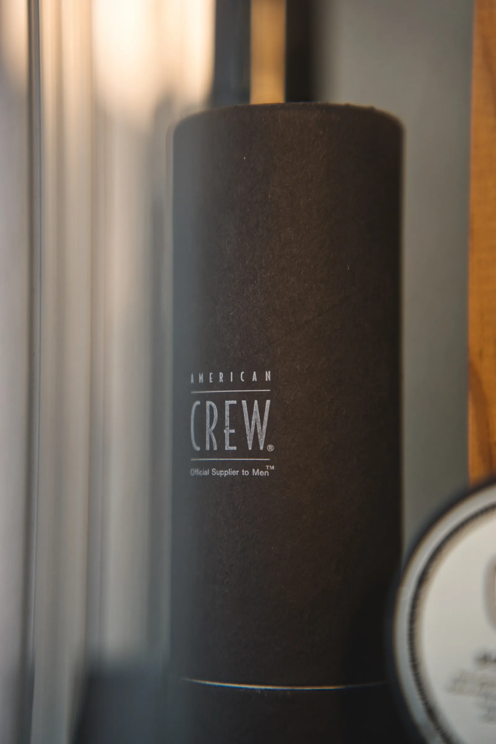 Produit American Crew Spray — Figaro Coiffure Châtel-St-Denis